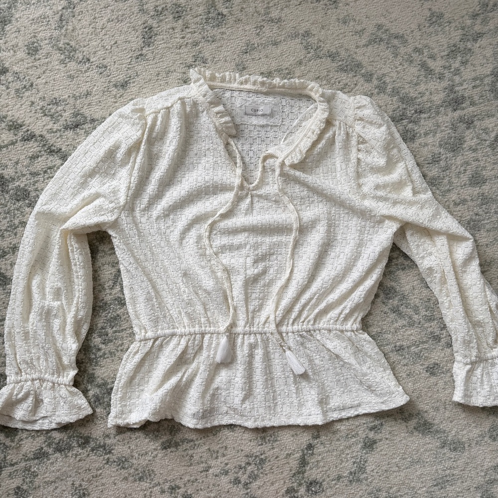 White Lacey Long Sleeve Blouse - M/L
